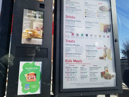 Fast Food Restaurant «Chick-fil-A», reviews and photos, 2429 W Wheatland Rd, Dallas, TX 75237, USA