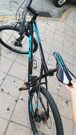 Used Bicycle Shop «Willie’s Bicycle», reviews and photos, 3210 NE 2nd Ave, Miami, FL 33137, USA