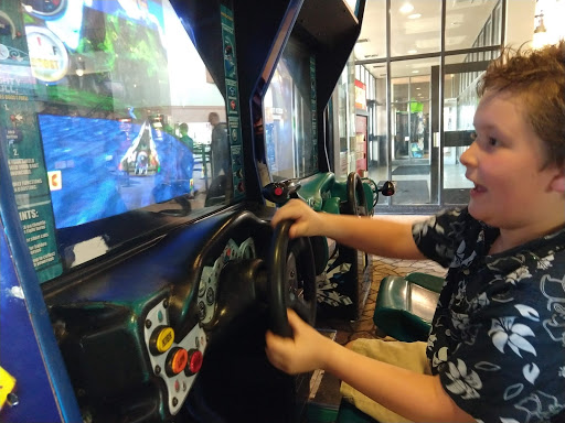 Movie Theater «AMC Classic Arbor Lakes 16», reviews and photos, 12575 Elm Creek Blvd N, Maple Grove, MN 55311, USA