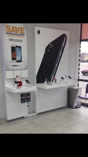 Cell Phone Store «MetroPCS Authorized Dealer», reviews and photos, 18316 Allen Rd, Melvindale, MI 48122, USA