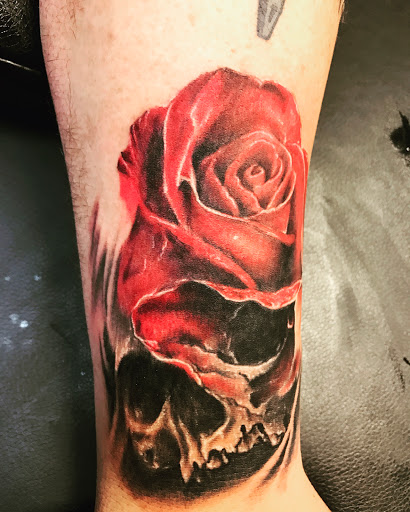 Explore quarter sized tattoo ideas, creative tattoo ideas in Duncanville, available at Fearless Tattoos