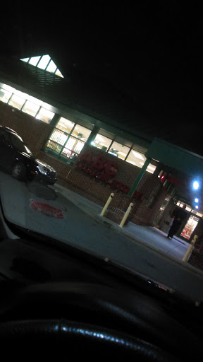 Liquor Store «Mecklenburg County ABC Store #08», reviews and photos, 7212 E Independence Blvd, Charlotte, NC 28227, USA