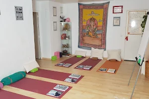 Ayurveda y Yoga en Fuengirola con Camilla Anker image