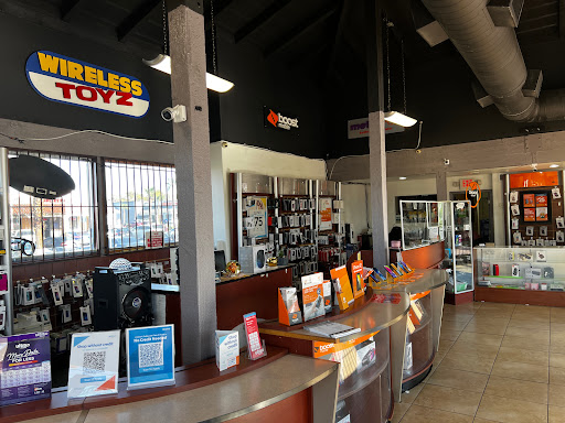 Cell Phone Store «Wireless Toyz #502», reviews and photos, 2405 E Tropicana Ave, Las Vegas, NV 89121, USA