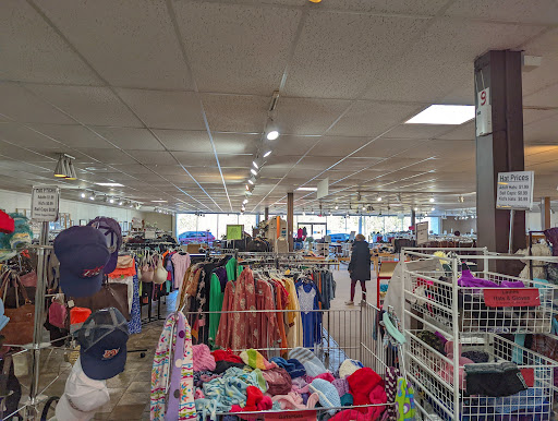 Thrift Store «Thrift 2 Gift», reviews and photos, 900 E Chatham St, Cary, NC 27511, USA