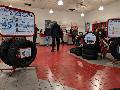 Tire Shop «Discount Tire Store - Vancouver, WA», reviews and photos, 8120 NE Vancouver Plaza Dr, Vancouver, WA 98662, USA