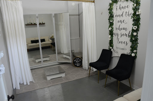 Bridal Shop «Something Blue Bridal Boutique», reviews and photos, 107 W Stewart Ave, Puyallup, WA 98371, USA