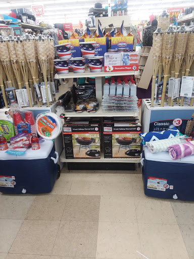 Dollar Store «FAMILY DOLLAR», reviews and photos, 276 Main St, City of Orange, NJ 07050, USA