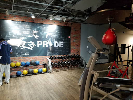 Boxing Gym «TITLE Boxing Club Downtown Fort Worth», reviews and photos, 400 W 4th St, Fort Worth, TX 76102, USA