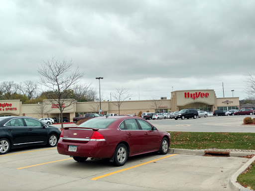 Supermarket «Hy-Vee», reviews and photos, 4815 Maple Dr, Pleasant Hill, IA 50327, USA