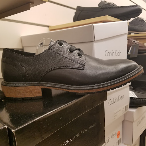 Shopping Mall «Drew 19 Shopping Center», reviews and photos, 21311 US Hwy 19 N, Clearwater, FL 33765, USA