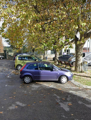 Parking de la mairie à Quintenas