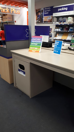 Print Shop «FedEx Office Print & Ship Center», reviews and photos, 9510 W Higgins Rd, Rosemont, IL 60018, USA