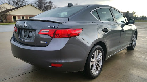 Car Dealer «Pure Automotive», reviews and photos, 4509 Renaissance Pkwy, Warrensville Heights, OH 44128, USA