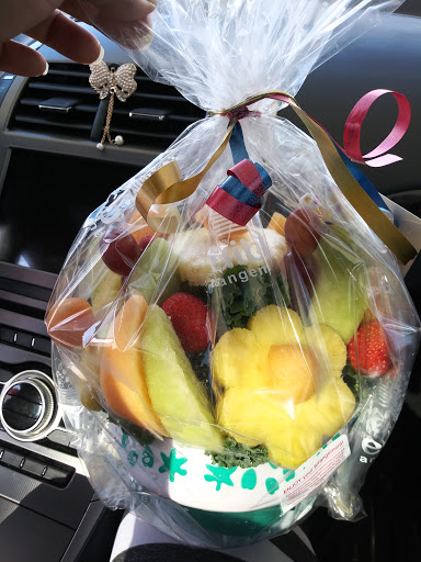 Gift Shop «Edible Arrangements», reviews and photos, 1013 W University Ave Suite 165, Georgetown, TX 78628, USA