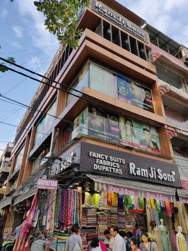 Ramji Sons - Dupatta Shop In Delhi - Fabric Wholesale Dealer In Delhi