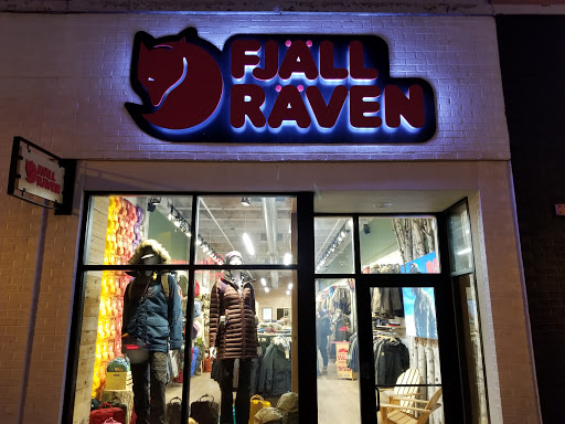 Outdoor Sports Store «Fjällräven Uptown Minneapolis», reviews and photos, 2912 Hennepin Ave, Minneapolis, MN 55408, USA