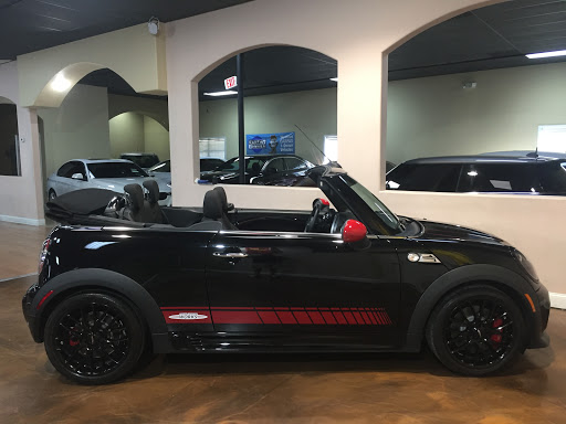 Used Car Dealer «Tampa Bay Auto Network», reviews and photos, 4315 E Columbus Dr, Tampa, FL 33605, USA