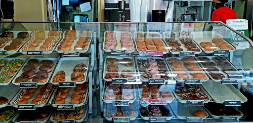 Bakery «Krispy Kreme Doughnuts», reviews and photos, 2128 W Brandon Blvd, Brandon, FL 33511, USA