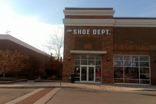 Shoe Dept., 1701 Stringtown Rd, Grove City, OH 43123, USA, 