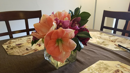 Florist «FlowersFlowers», reviews and photos, 1110 Davis St, Evanston, IL 60201, USA