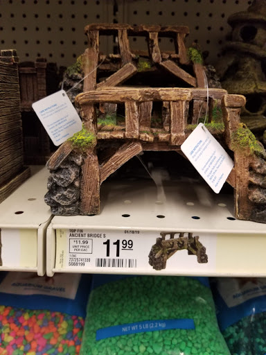 Pet Supply Store «PetSmart», reviews and photos, 215 N Burkhardt Rd, Evansville, IN 47715, USA