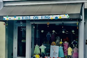 Kids On King image