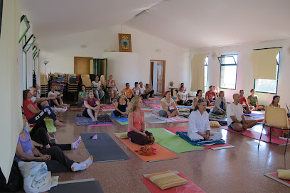 Centro De Yoga Madhuvidya