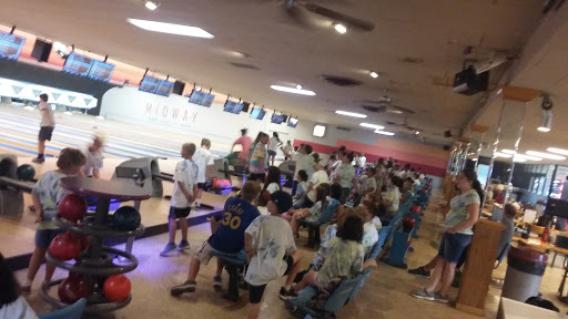 Bowling Alley «Midway Bowling Center», reviews and photos, 1561 Holly Pike, Carlisle, PA 17015, USA