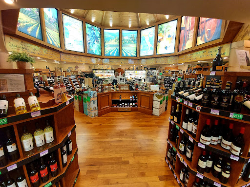 Liquor Store «Macadoodles- South Springfield», reviews and photos, 1455 E Independence St, Springfield, MO 65804, USA