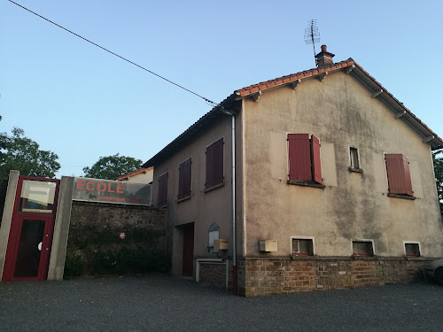 École maternelle et élémentaire à Saint-Juéry