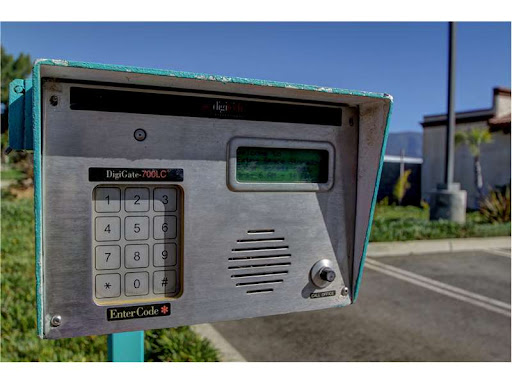 Storage Facility «Extra Space Storage», reviews and photos, 3285 N Locust Ave, Rialto, CA 92377, USA