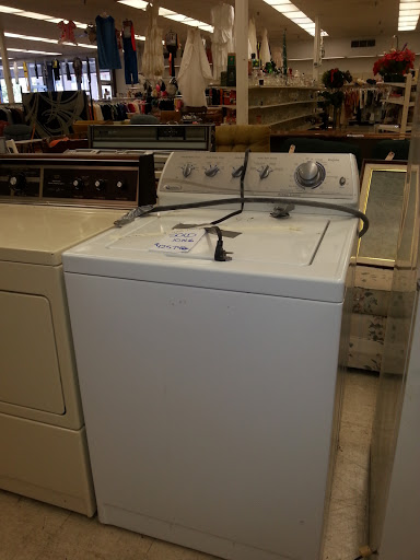 Thrift Store «Value Village», reviews and photos, 729 S Layton Blvd, Milwaukee, WI 53215, USA