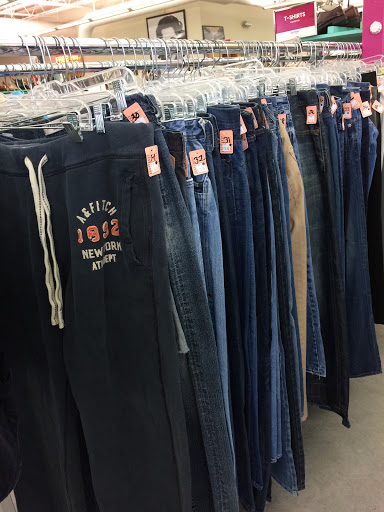 Thrift Store «Out of the Closet - Fort Lauderdale», reviews and photos, 1785 E Sunrise Blvd, Fort Lauderdale, FL 33304, USA