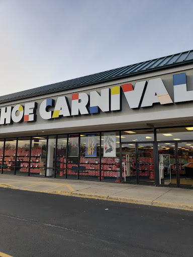 Shoe Store «Shoe Carnival», reviews and photos, 5092 Glencrossing Way, Cincinnati, OH 45238, USA