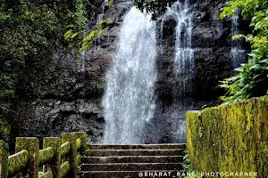 Wyaghreshwar Waterfall, Manche image
