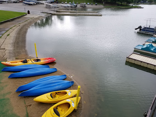 Park «Lake Park», reviews and photos, 2100-2198 Lee St, Des Plaines, IL 60018, USA