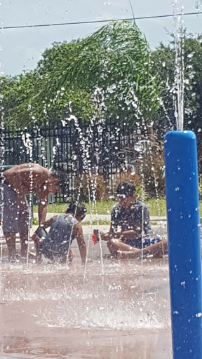 Water Park «Freddy Gonzalez Memorial Park Splash Playground», reviews and photos, 1402 S 18th Ave, Edinburg, TX 78539, USA