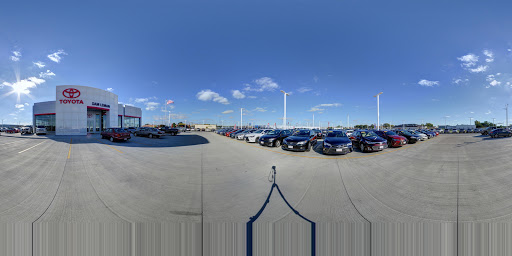 Toyota Dealer «Sam Leman Toyota Bloomington», reviews and photos, 1502 Morrissey Dr, Bloomington, IL 61701, USA