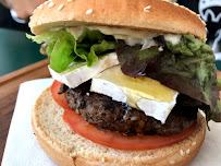 Plats et boissons du Restaurant de hamburgers Quebec Burger à Cluny - n°4