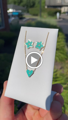 Jewelry Store «Edward Warren Jewelers», reviews and photos, 1610 Cross Creeks Blvd, Pickerington, OH 43147, USA