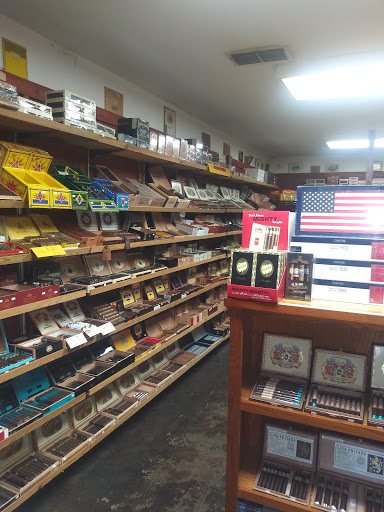 Tobacco Shop «Tobacco World», reviews and photos, 5717 Saratoga Blvd # 103, Corpus Christi, TX 78414, USA