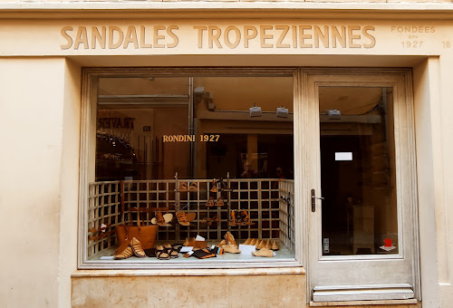 Les Tropéziennes Sandales RONDINI à Saint-Tropez