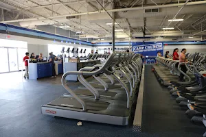 Crunch Fitness - Brownsville image