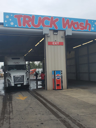 The Big Truck Wash en Troutdale