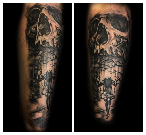 Body Piercing Shop «Alchemy Tattoo & Body Piercing in Tazewell, TN», reviews and photos, 1916 Highway 25 East, Tazewell, TN 37879, USA