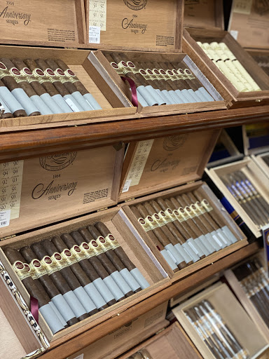 Cigar Shop «Three Js Cigar Davie», reviews and photos, 8250 Griffin Rd, Davie, FL 33328, USA