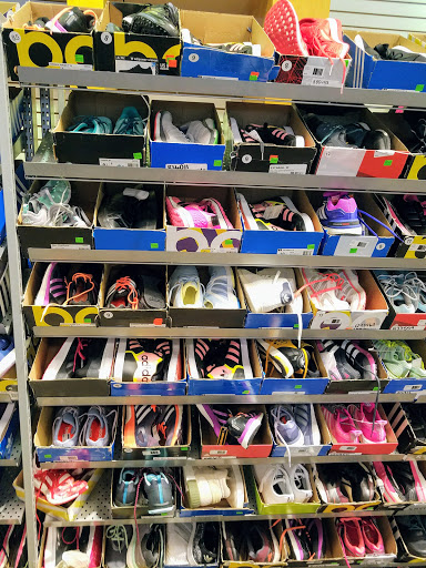 Outlet Mall «Sanibel Outlets», reviews and photos, 20350 Summerlin Rd, Fort Myers, FL 33908, USA