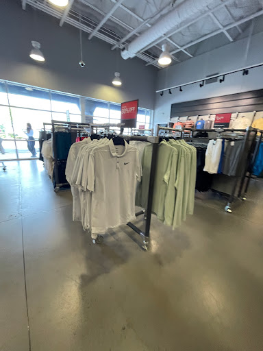 Outlet Mall «Seaside Factory Outlet Center», reviews and photos, 1111 N Roosevelt Dr, Seaside, OR 97138, USA