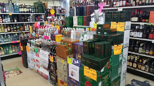 Liquor Store «Town & Country Liquors», reviews and photos, 2944 W 47th St, Chicago, IL 60632, USA